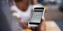 Jak znaleźć kierowcę Ubera i uniknąć problemów z przejazdem