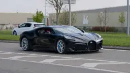 Bugatti La Voiture Noire - 1500 koni i niesamowite osiągi