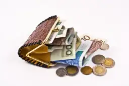 Czy osoby niepełnosprawne są zwolnione z opłaty klimatycznej? Sprawdź warunki