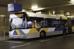 Autobus "Syntagma Express" na port lotniczy Ateny.