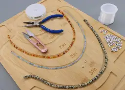 Jak zakończyć naszyjnik na żyłce: 5 prostych technik krok po kroku