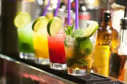 Wytrawny drink: poznaj sekrety smaku i najlepsze przepisy