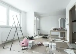 Remont w niedzielę w bloku: Prawo, zasady i jak uniknąć kłopotów