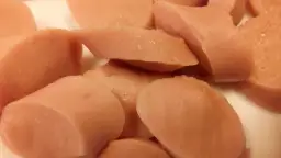 Jak zrobić parówki w mikrofali: 5 sprawdzonych sposobów