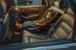Jak zamontować fotelik bez isofix - uniknij błędów w instalacji