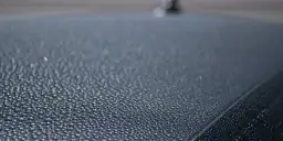 Jak woskować auto, aby uniknąć typowych błędów i uzyskać blask