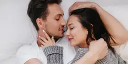 Czy mieszkanie przed ślubem jest grzechem? Odkryj moralne konsekwencje