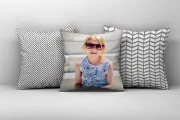 Poduszka ze zdjęciem: cena, jak zamówić i na co uważać?