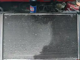 Ile kosztuje naprawa chłodnicy klimatyzacji? Sprawdź, co wpływa na cenę