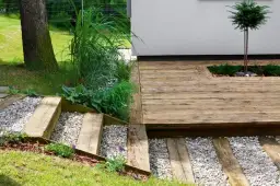 Jak zrobić tani taras? Sprawdź najlepsze materiały i oszczędne metody budowy