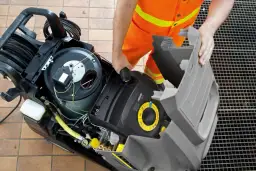 Jak działa myjka ciśnieniowa? Poznaj sekrety jej potęgi!