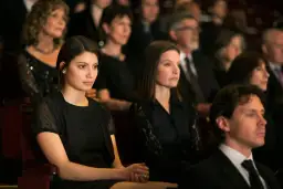 Jak ubrać się na koncert muzyki klasycznej, by wyglądać elegancko i czuć się komfortowo