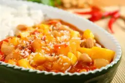 Z czym zrobić ryż? 50+ pomysłów na słono i słodko!