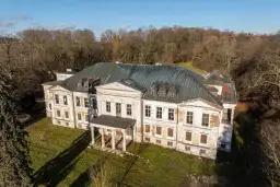 Pałac w Samostrzelu - historia, architektura i atrakcje turystyczne