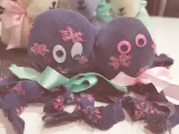 Samotne skarpetki? Zmień je w skarb! Kreatywny upcykling DIY.