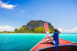 Tanie wakacje z Polski: Odkryj najlepsze kierunki i triki!