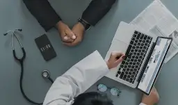 Ubezpieczenie zdrowotne po studiach: jak uniknąć przerwy w ochronie