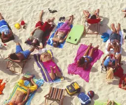 Dlaczego opalenizna znad morza jest inna? Poznaj fakty!