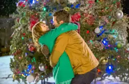 Świąteczne filmy, które rozgrzeją zimowe wieczory bez nudy