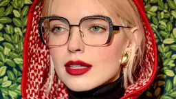 Jakie są modne oprawki okularów: top stylowe trendy na każdy gust