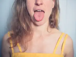 Jak pielęgnować kolczyk w języku, aby uniknąć infekcji i bólu