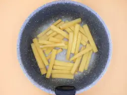 Jak zrobić frytki na patelni bez oleju i cieszyć się zdrowiem