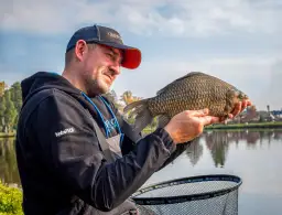 Wędkowanie na jeziorze Drużno: zasady, łodzie i najlepsze metody