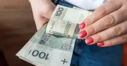 Zasiłek wychowawczy: 400 zł, kto dostanie i na jak długo?