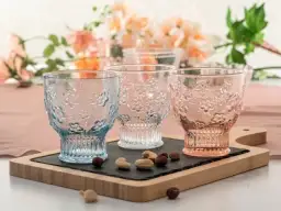 Szklanki do zimnych napoi - wybierz idealne naczynia na lato