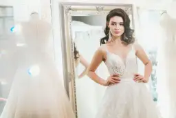 Gdzie kupić tanią suknię ślubną i nie przepłacić na weselu