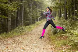 Bielizna termiczna damska: Koniec z marznięciem! Pełny poradnik