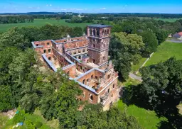 Ruiny zamku w Tworkowie - historia, atrakcje i godziny otwarcia