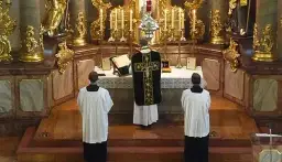 Niedziela Palmowa: ile trwa msza i co wpływa na jej długość?