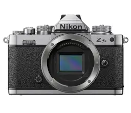 Jak szybko i bez problemów zgrać zdjęcia z aparatu Nikon na komputer
