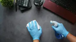 Skuteczne sposoby na sprzątanie mieszkania bez zbędnego wysiłku