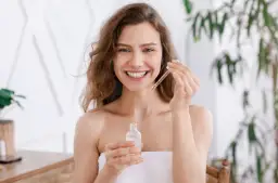 Niacynamid i kwas hialuronowy: Czy to idealne połączenie dla Ciebie?