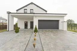 Z czego zrobić podjazd? Najlepsze materiały i ich wady oraz zalety