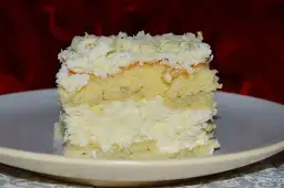 Prosty przepis na ciasto rafaello z biszkoptem i białą czekoladą krok po kroku