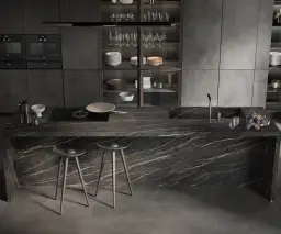 Kuchnia bez płytek: 7 alternatyw na ścianę. Wybierz idealną!