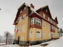 Złoty Dworek Karpacz - komfortowe noclegi w sercu Karpacza