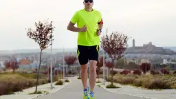 Las mejores camisetas para correr hombre: comodidad y tecnología para tus entrenamientos