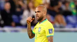 Dani Alves zarobki: Szokująca prawda o pensji gwiazdy São Paulo