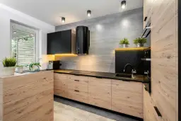 Jak urządzić kuchnię w bloku? 15+ inspiracji na mały metraż!