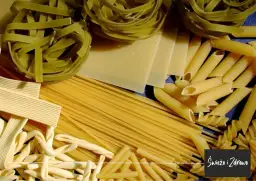Czy makaron zawiera gluten? Odkryj bezpieczne alternatywy!