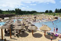 Wakacje z dzieckiem gdzie - najlepsze miejsca na rodzinny wypoczynek