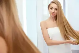 Nanoplastia czy botox - który zabieg naprawdę poprawi Twoje włosy?