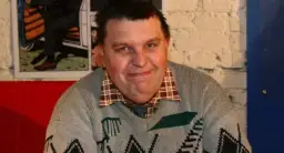 Gdzie mieszka Kononowicz? Zaskakujące szczegóły o jego życiu w Białymstoku