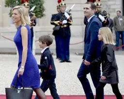 Emmanuel Macron czy ma dzieci? Prawda o jego rodzinie i relacjach