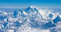 Mount Everest: Największa góra świata? Poznaj prawdę i inne szczyty