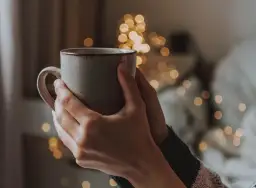 Poznaj najlepsze dodatki i smaki do zielonej herbaty - praktyczny poradnik